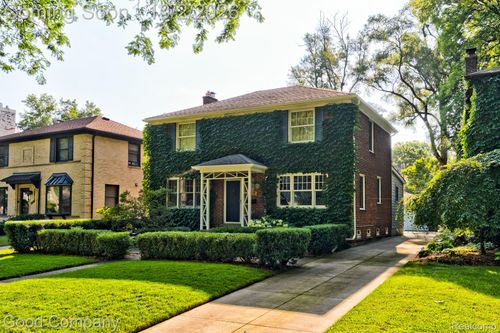 25844 Salem Rd, Huntington Woods, MI, 48070-1634 | Card Image