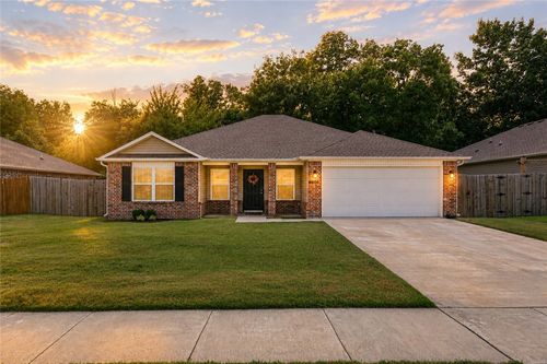 6801 Sw Chestnut Hill Rd, Bentonville, AR, 72713-2029 | Card Image