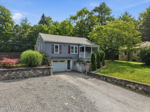 105 Perriwinkle Ln, Stroudsburg, PA, 18360-3026 | Card Image
