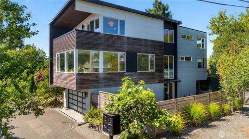 5151 S Frontenac St, Seattle, WA, 98118-3431 | Card Image