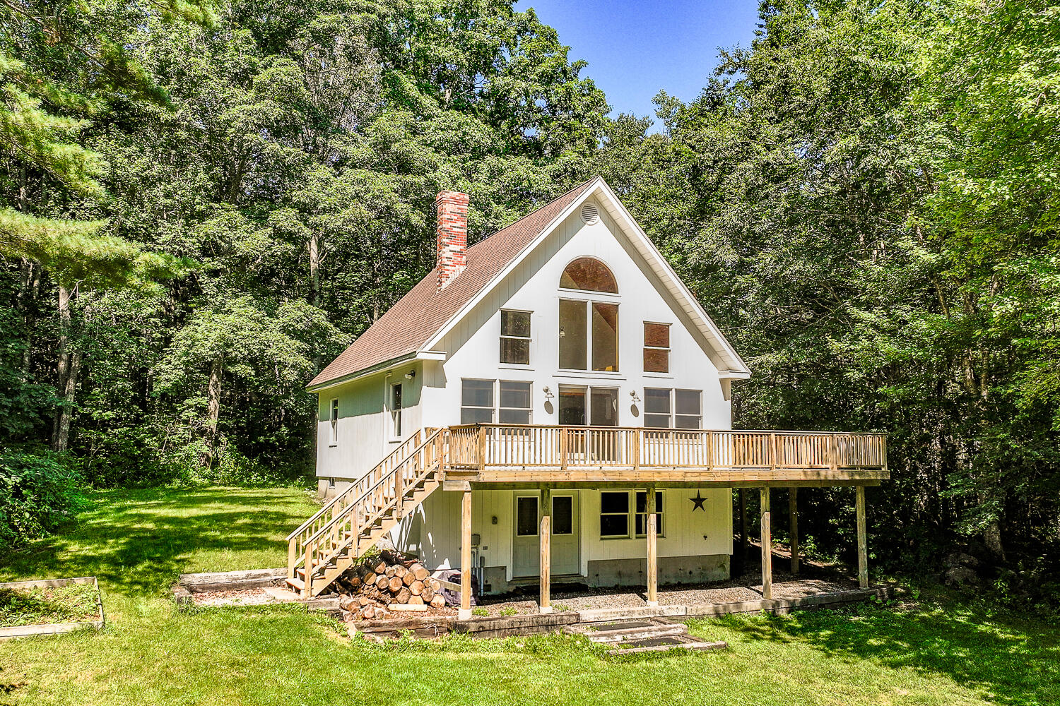 Gurney St, Rockport, ME 04856