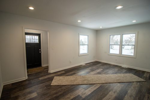 1393 W Stanley Rd, Mount Morris, MI, 48458-2301 | Card Image