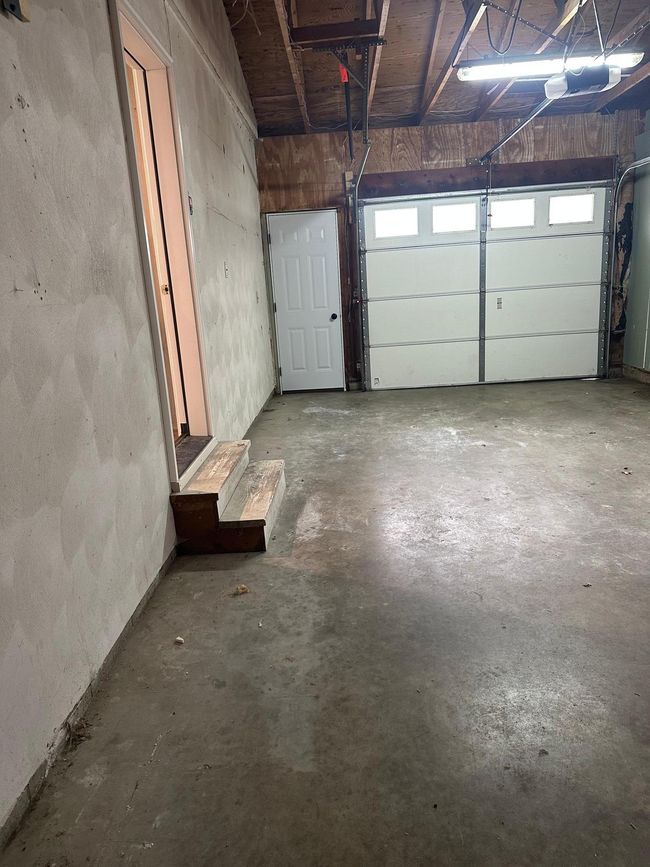 garage.jpg | Image 19