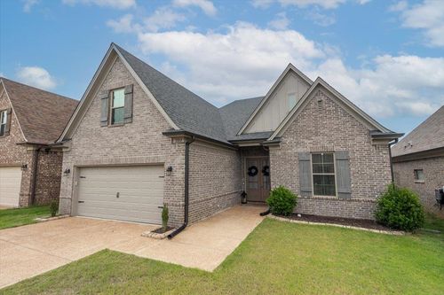 7772 Parkridge Dr, Southaven, MS, 38671-1968 | Card Image
