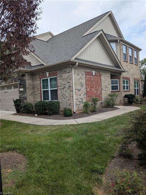 405 Zurich Ct, Winston-Salem, NC, 27127-9805 | Card Image