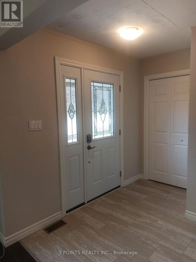 377 South St, House other with 4 bedrooms, 2 bathrooms and 8 parking in Goderich ON | Image 6