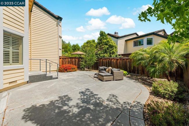 1359 Shell Ln, Townhouse with 3 bedrooms, 3 bathrooms and 2 parking in Clayton CA | Image 38