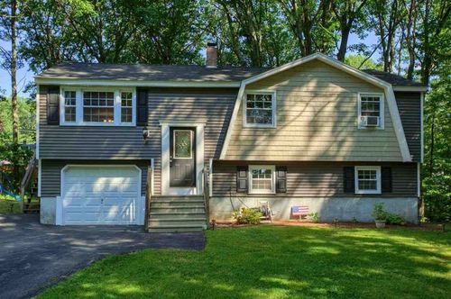 3 Hidden Valley Rd, Windham, NH, 03087-1129 | Card Image