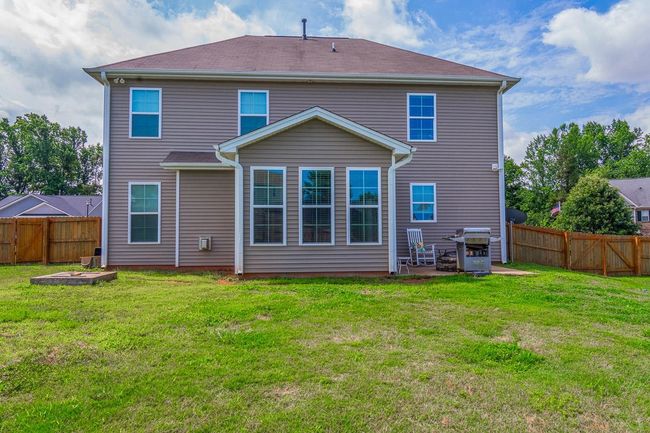 208 Castleton Cir, House other with 3 bedrooms, 3 bathrooms and null parking in Boiling Springs SC | Image 37