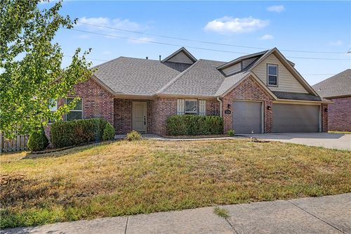 520 Sorrento Dr, Centerton, AR, 72719-7721 | Card Image