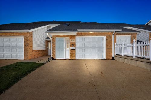 unit-55-2281 Pasadena Dr, DUBUQUE, IA, 52001-0858 | Card Image