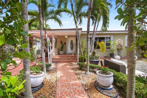 6101 Sw 13th Ter, West Miami, FL, 33144-5743 | Card Image