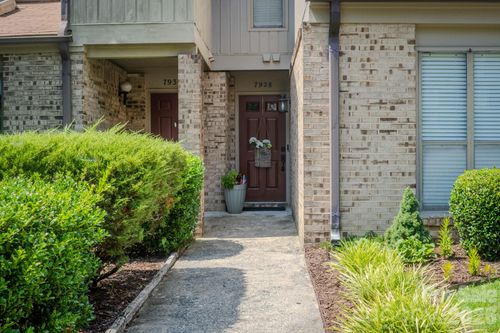 7928 Charter Oak Ln, Charlotte, NC, 28226-4788 | Card Image