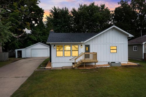 3520 Lyric Ave, Wayzata, MN, 55391-9210 | Card Image