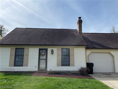 3267 Pinewood Dr, New Waterford, OH, 44445-9617 | Card Image