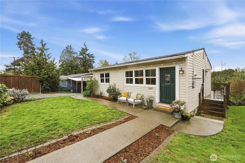 6005 21st Ave Sw, Seattle, WA, 98106-1419 | Card Image