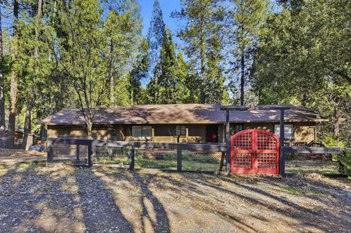 27701 Evelyn Ct, Pioneer, CA, 95666 | Card Image