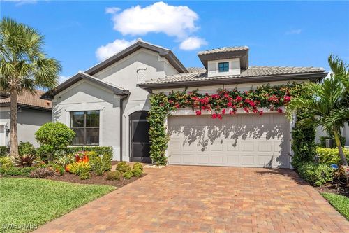 9721 Everglades Dr, NAPLES, FL, 34120-1997 | Card Image