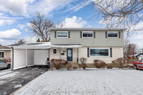 1305 Osborne Ave, Cornwall, ON, K6J1L3 | Card Image