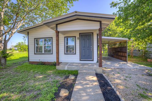 1054 Morelos, Seguin, TX, 78155 | Card Image