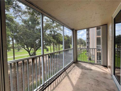 apt-304-250 Jacaranda Dr, Plantation, FL, 33324-2521 | Card Image