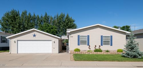 3836 Chandler Ln, Bismarck, ND, 58503-0691 | Card Image