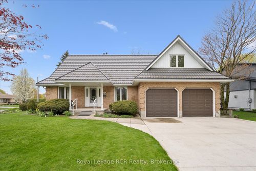 5 Jackson Cres, Listowel, ON, N4W1K2 | Card Image