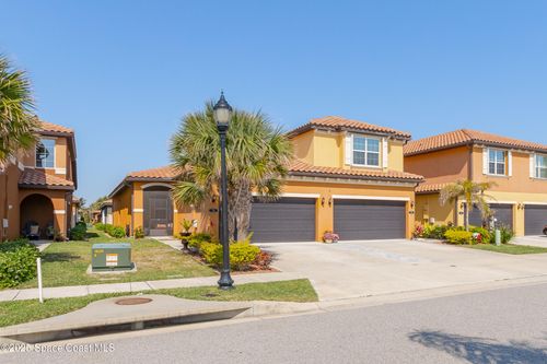 724 Carlsbad Dr, Satellite Beach, FL, 32937-5714 | Card Image