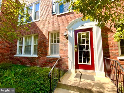 10526-1811 Key Blvd, ARLINGTON, VA, 22201-3236 | Card Image