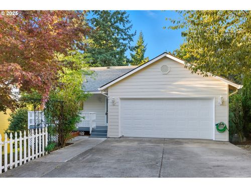 731 Se Forest Glen Rd, Estacada, OR, 97023-8411 | Card Image