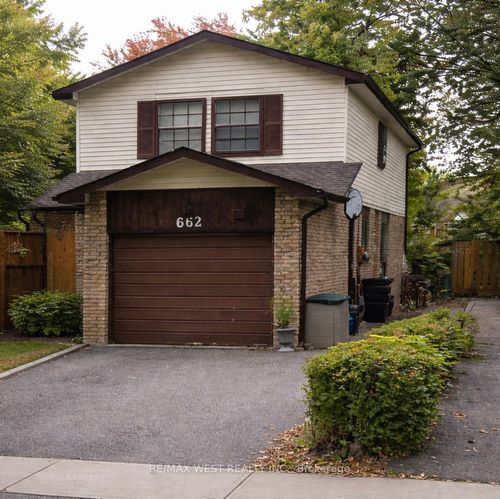 662 Balsam Cres, Oshawa, ON, L1J6A2 | Card Image