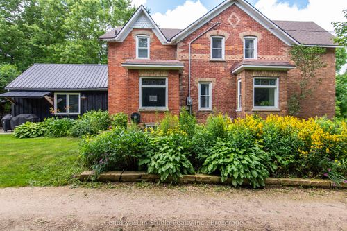 16 Peter St, Flesherton, ON, N0C1E0 | Card Image
