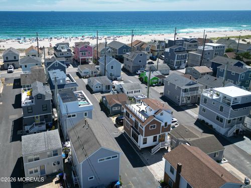 17 E Channel Way, Lavallette, NJ, 08735-1916 | Card Image