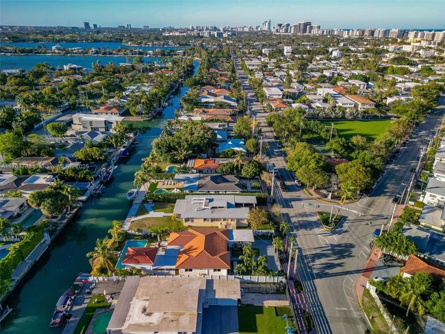 7770 Hawthorne Ave, House other with 4 bedrooms, 3 bathrooms and null parking in Miami Beach FL | Image 60