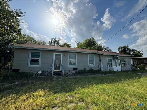 415 Creswell Dr, San Antonio, TX, 78220-2607 | Card Image