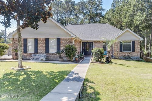 9492 Op La Way, Diamondhead, MS, 39525-4064 | Card Image