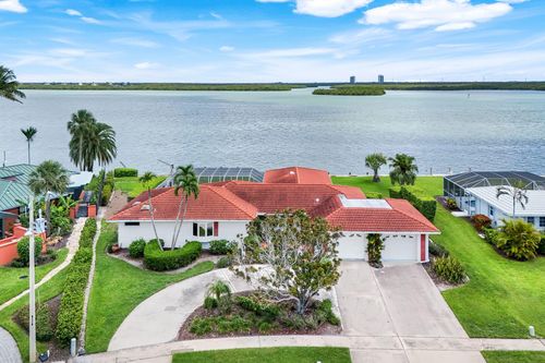 1268 Laurel Ct, Marco Island, FL, 34145-2352 | Card Image