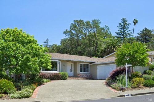 230 Corte Del Cerro, Novato, CA, 94949-5922 | Card Image