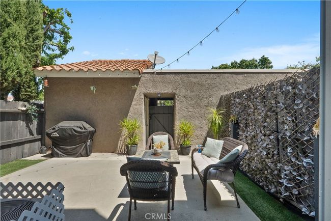 22524 Paseo Terraza, Townhouse with 2 bedrooms, 2 bathrooms and 2 parking in Santa Clarita CA | Image 21