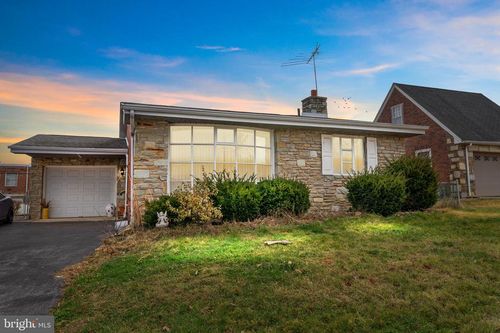 7517 Loretto Ave, PHILADELPHIA, PA, 19111-3832 | Card Image