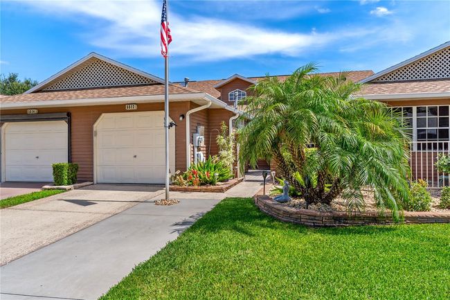 5512 Rosewall Cir, House other with 2 bedrooms, 2 bathrooms and null parking in LEESBURG FL | Image 6