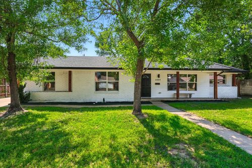 1009 Walnut St, Irving, TX, 75060-3533 | Card Image