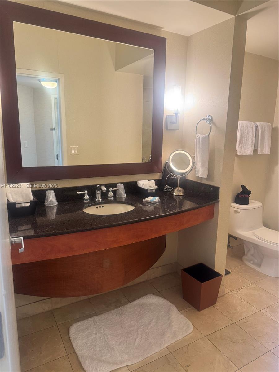 Residential in Sunny Isles Beach 2