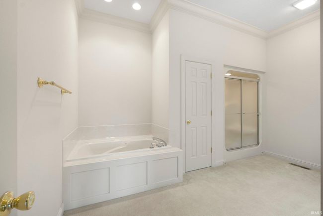 1851 N High Pointe Ct, Condo with 2 bedrooms, 3 bathrooms and null parking in Bluffton IN | Image 23