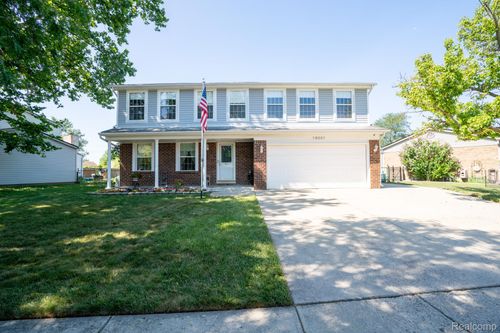 19031 Forrest Hill Dr, Woodhaven, MI, 48183-4313 | Card Image