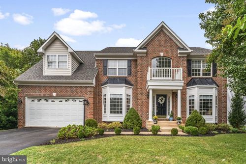 7472 Admiral Nelson Dr, Warrenton, VA, 20186-9703 | Card Image