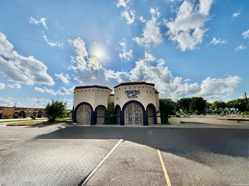 807 S Cage Blvd, Pharr, TX, 78577-5918 | Card Image