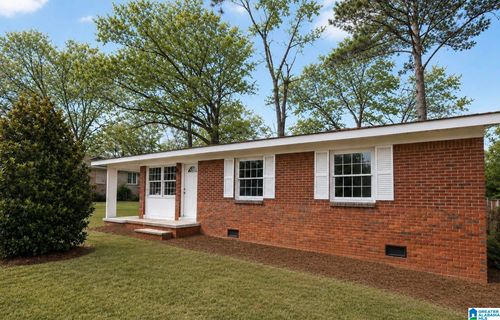 2838 Brooklane Dr, HUEYTOWN, AL, 35023-3000 | Card Image