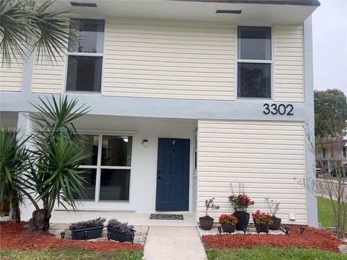 5f-3302 Farragut St, Hollywood, FL, 33021-3118 | Card Image