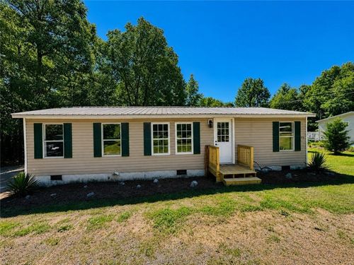 713 Woods Rd, Tunnel Hill, GA, 30755-7251 | Card Image